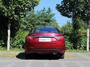   1.8L Զ